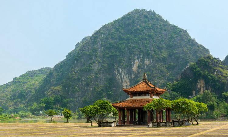 Guides for Hoa Lu Ancient Capital in Ninh Binh