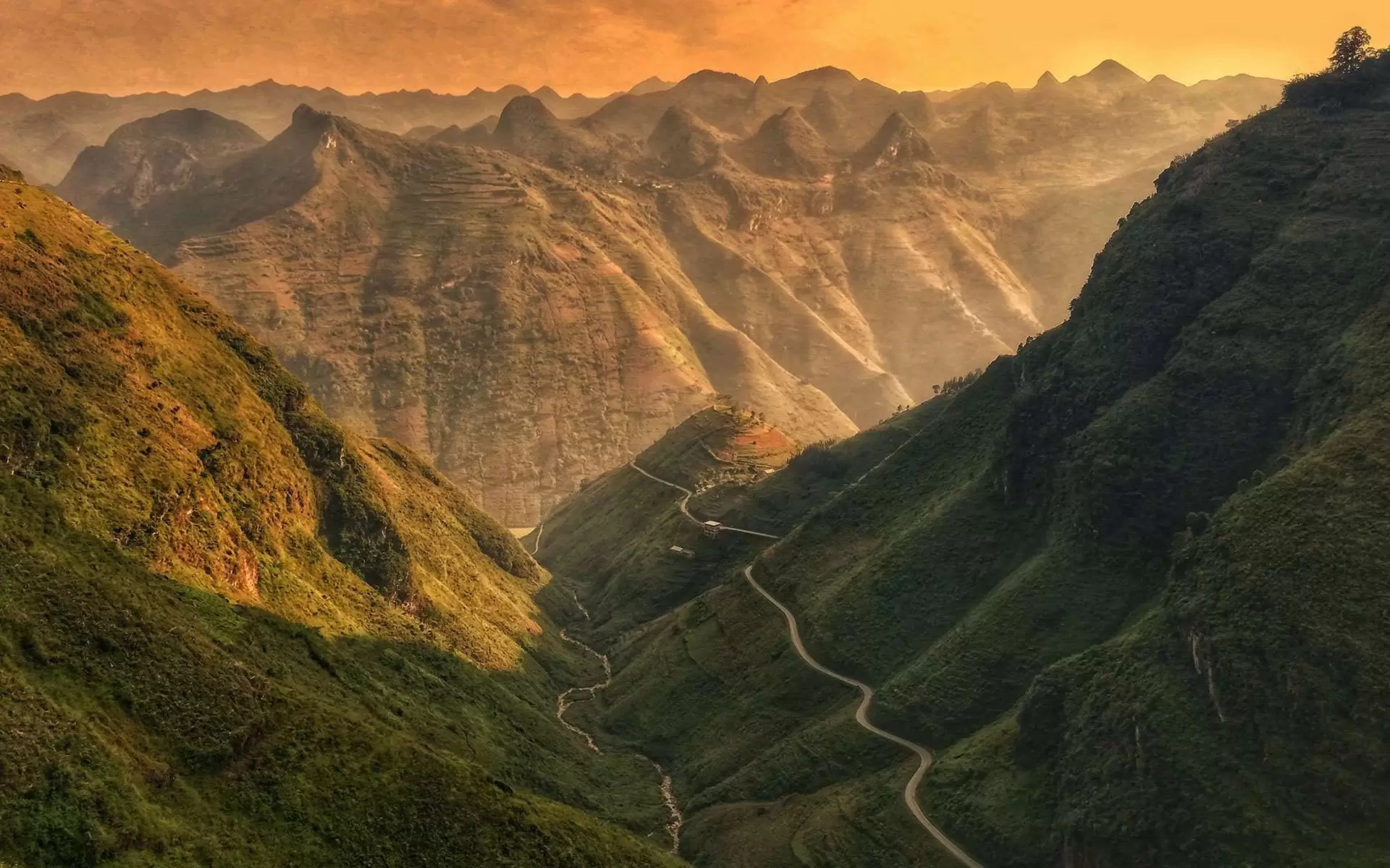 Conquering Ma Pi Leng Pass (Ha Giang): Things to know