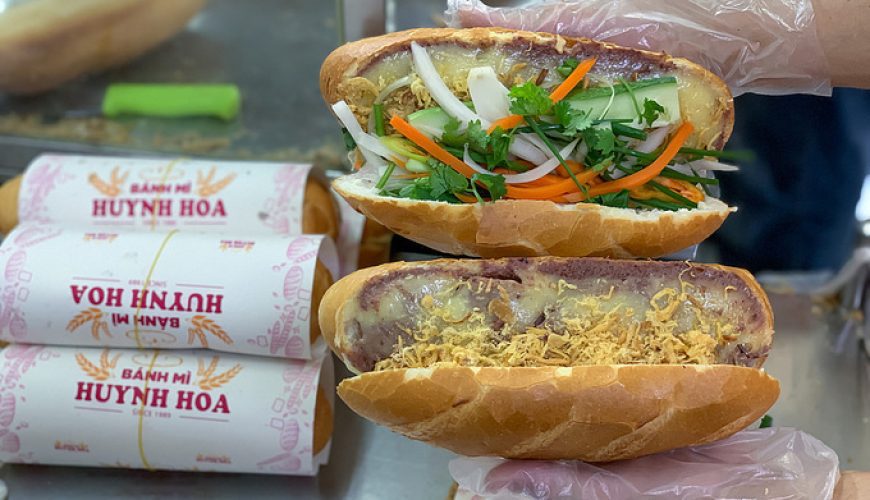 CNN names Vietnam's banh mi among best sandwiches