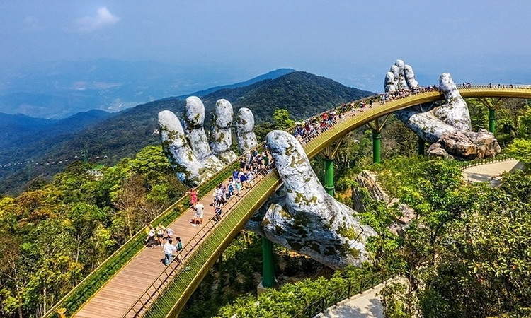 Golden Hand Bridge Tour