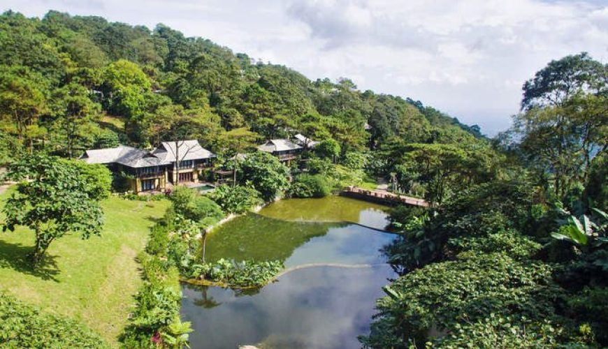 Two Vietnam resorts win at International Travel Awards
