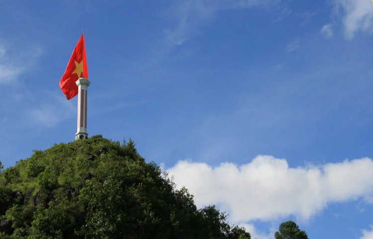 Lung Cu Flag Tower