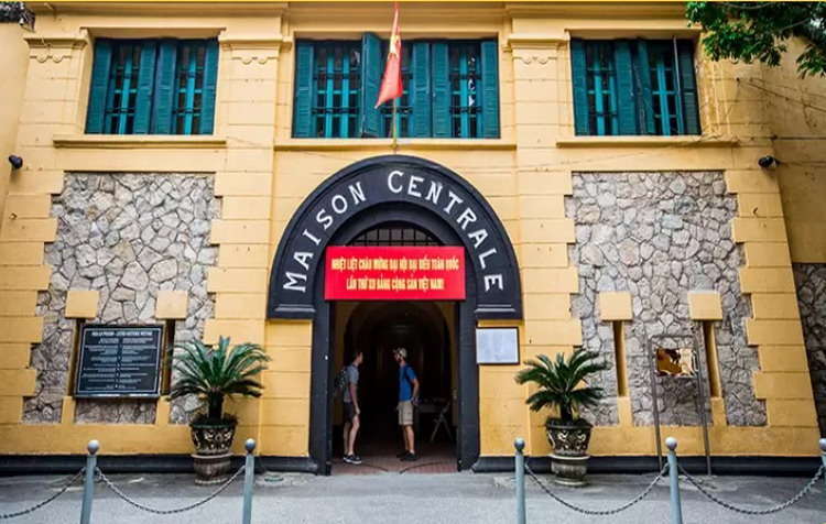 Hanoi_ hoalo-prison
