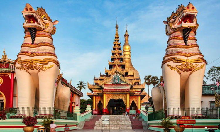 Shwemawdaw Pagoda 